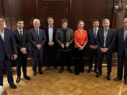 tras excluir a kicillof, milei se reune hoy con gobernadores: busca apoyo legislativo tras excluir a kicillof, milei se reune hoy con gobernadores: busca apoyo legislativo