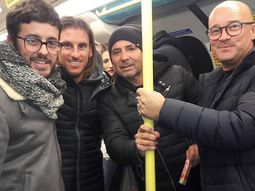 Jorge Sampaoli, en el subte de Londres Jorge Sampaoli, en el subte de Londres