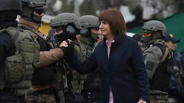 Denunciaron a Patricia Bullrich por llevar adelante un plan sistemático de represión ilegal a los Mapuches