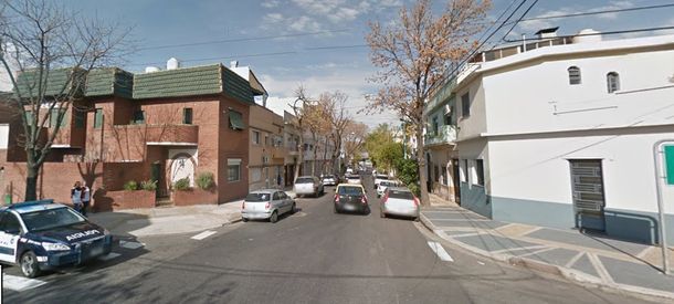 Balearon a una mujer y a su hijo de 11 años cuando lo llevaba al colegio en Flores