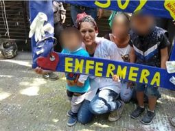 Piden la urgente intervención del CIDH por el caso de la mujer expulsada del país con un bebé argentino