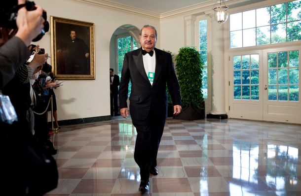 El magnate mexicano Carlos Slim vendió parte de sus acciones de YPF