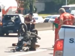 tragedia en la general paz: un muerto tras el choque entre un auto y una moto tragedia en la general paz: un muerto tras el choque entre un auto y una moto