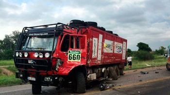 un muerto en un choque multiple con un camion y un auto del dakar un muerto en un choque multiple con un camion y un auto del dakar