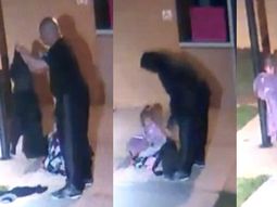 La chica fue abandonada a la intemperie en el frío La chica fue abandonada a la intemperie en el frío