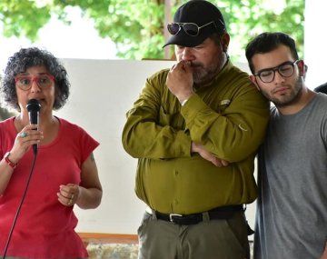 Marcela Acuña junto a Emerenciano y César Sena