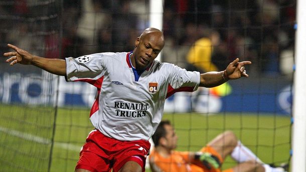 Un ex jugador de la selección francesa se salvó del choque de helicópteros