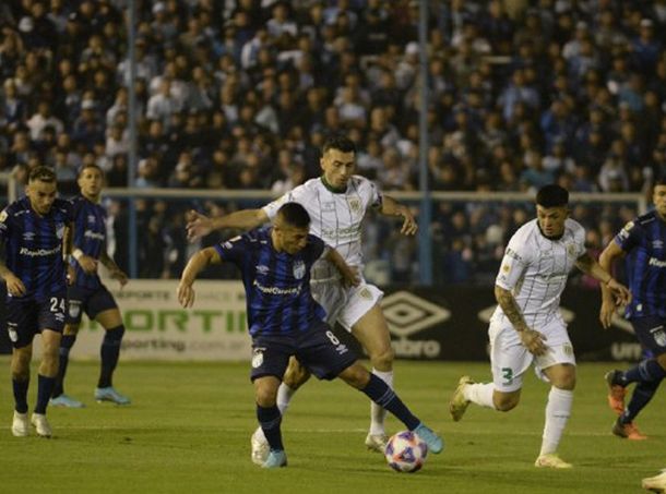 Atlético Tucumán empató con Banfield y ahora comparte la cima con Gimnasia