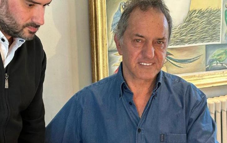 Scioli firmó precandidatura presidencial por Unidos Triunfaremos