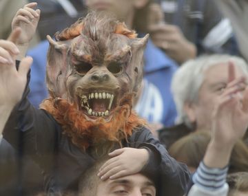 {altText(,#EnanoBrujo: el antecedente con gualichos y enanos que no favorece a Gimnasia)}