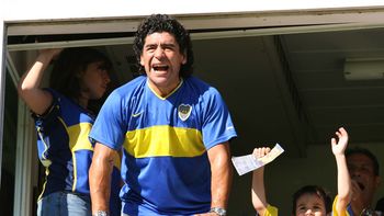 maradona banco a tevez y se metio en la politica de boca: tiene que seguir angelici maradona banco a tevez y se metio en la politica de boca: tiene que seguir angelici
