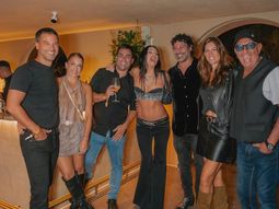 Emilia Attias celebró sus 39 años con una fiesta repleta de famosos y un look dosmilero que marcó tendencia