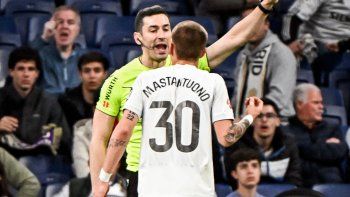 franco mastantuono, expulsado y silbado por los hinchas del real madrid franco mastantuono, expulsado y silbado por los hinchas del real madrid