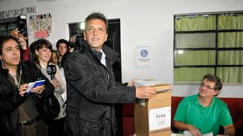 #eleccion2015 voto massa: terminemos con el cuento de que en argentina hay fraude #eleccion2015 voto massa: terminemos con el cuento de que en argentina hay fraude