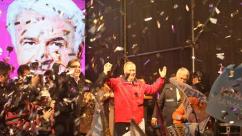 cordoba: gano el oficialismo y aposto por nacionalizar el resultado cordoba: gano el oficialismo y aposto por nacionalizar el resultado