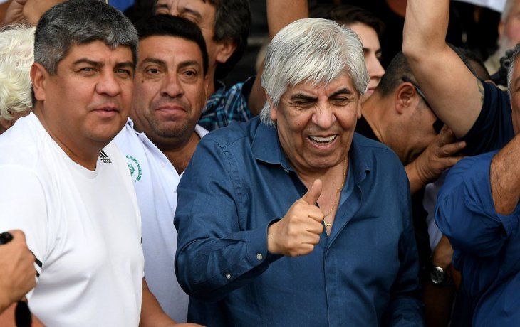 La Justicia suspendió el embargo a Camioneros y ordenó a Triaca recalcular la multa
