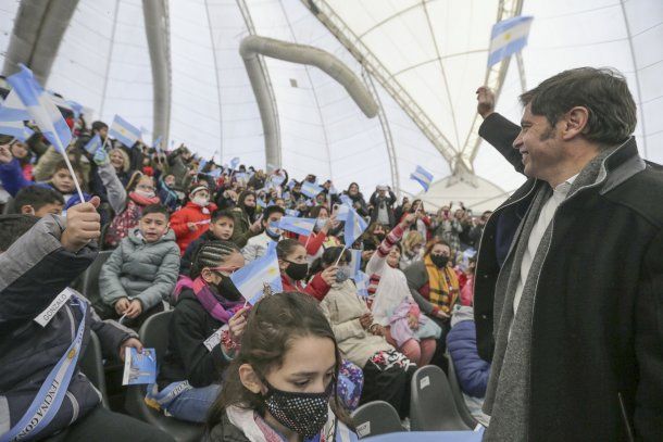 Axel Kicillof defendió el lenguaje inclusivo e instó a los jóvenes a que hablen como quieran