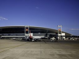 Pista del Aeropuerto Internacional de Carrasco. Pista del Aeropuerto Internacional de Carrasco.