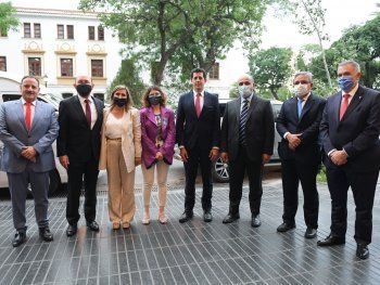 Wado de Pedro viajó para la asunción de Gerardo Zamora