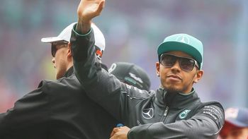 lewis hamilton se quedo con el gp de china lewis hamilton se quedo con el gp de china