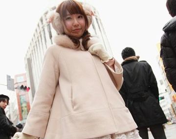 Japonesas alquilan sus piernas para hacer publicidad