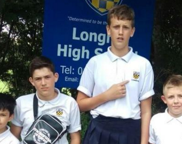 Les prohibieron ir de pantalón corto y respondieron así