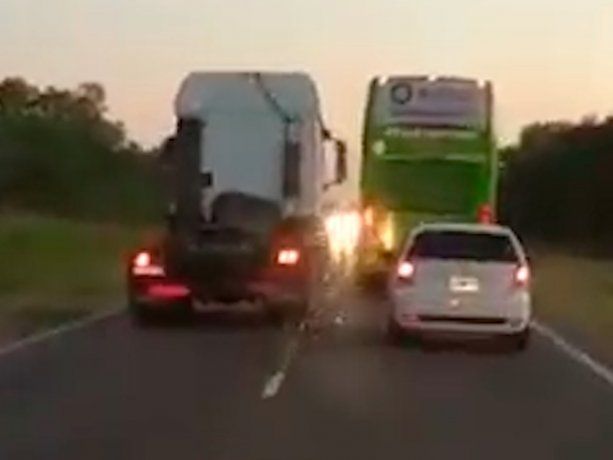 Camionero casi causa una masacre en la ruta 11