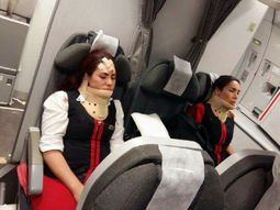 susto en el aire: un avion que viajaba de lima a buenos aires termino con 23 heridos susto en el aire: un avion que viajaba de lima a buenos aires termino con 23 heridos