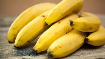 El truco casero para que las bananas no se maduren rápidamente