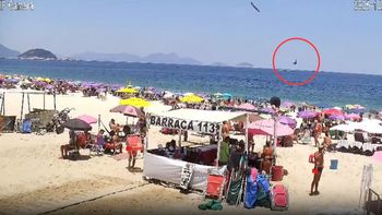 captaron el momento en que cayo al mar una avioneta en rio de janeiro y murio su piloto captaron el momento en que cayo al mar una avioneta en rio de janeiro y murio su piloto