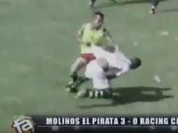 video: brutal batalla campal en un partido del futbol peruano video: brutal batalla campal en un partido del futbol peruano
