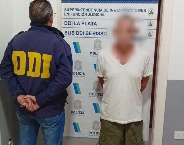 Horror en Berisso: un hombre roció con nafta a su pareja e intentó prenderla fuego viva