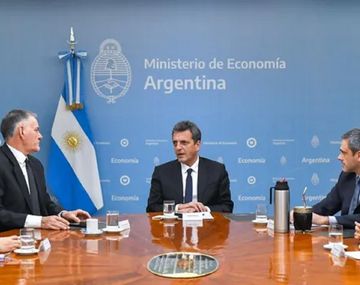 Massa analizó un programa de alivio impositivo junto a funcionarios del Gobierno