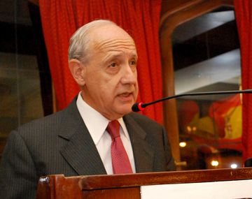 Lavagna: La devaluación sola no sirve para nada