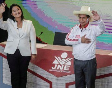 Ajustada definición del balotaje presidencial entre Castillo y Fujimori