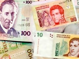 Pagar con pesos argentinos en Uruguay sale un 30% más