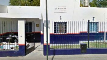 Un policía bonaerense fue acusado de abusar de una niña de 10 años, hija de su pareja. Un policía bonaerense fue acusado de abusar de una niña de 10 años, hija de su pareja.