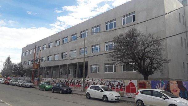 Un hospital de Zapala reclamó más controles por el coronavirus porque ya no tiene camas