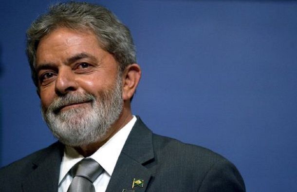 Lula defiende a Rousseff y recuerda que fue reelegida en octubre