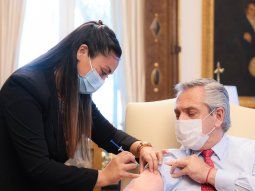 Alberto Fernández recibió la dosis de refuerzo contra el Covid-19