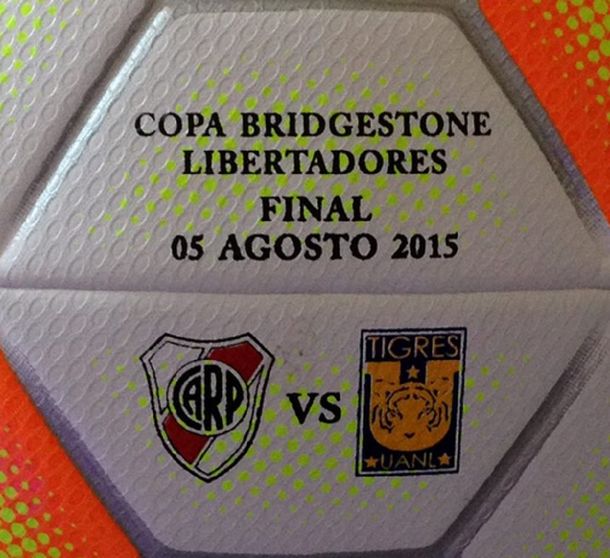 Esta es la pelota con la que River y Tigres definen al campeón de la Copa