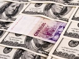 El dólar cerró a $38,99 y sin la intervención del Banco Central
