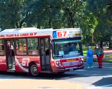 Se activ&oacute; el protocolo de coronavirus por una pasajera con s&iacute;ntomas dentro de un colectivo