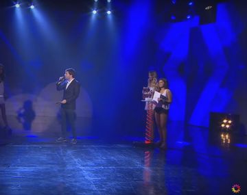 La venganza de un joven que rechazaron en vivo