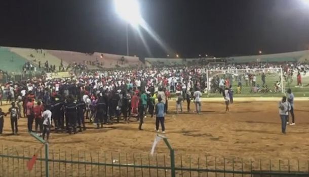 Al menos ocho muertos en una avalancha en un estadio de Senegal