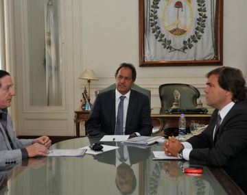 Alivio para Scioli: un sector de los estatales aceptó la suba