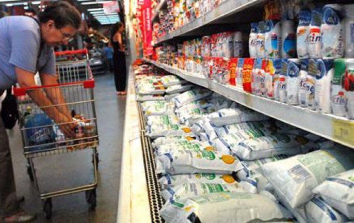 Leche larga vida a $70, yogur a $25, manteca a $120 y más: los lácteos que se suman a Precios Cuidados