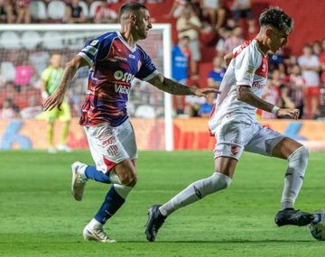 Argentinos quedó como único puntero de la Zona A del Torneo Apertura tras vencer a Unión
