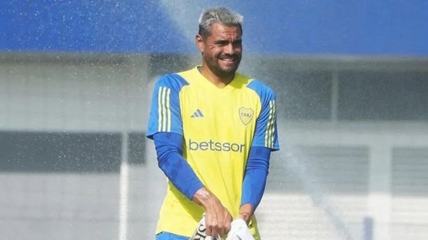 Chiquito Romero abandonó la práctica y hay preocupación en Boca