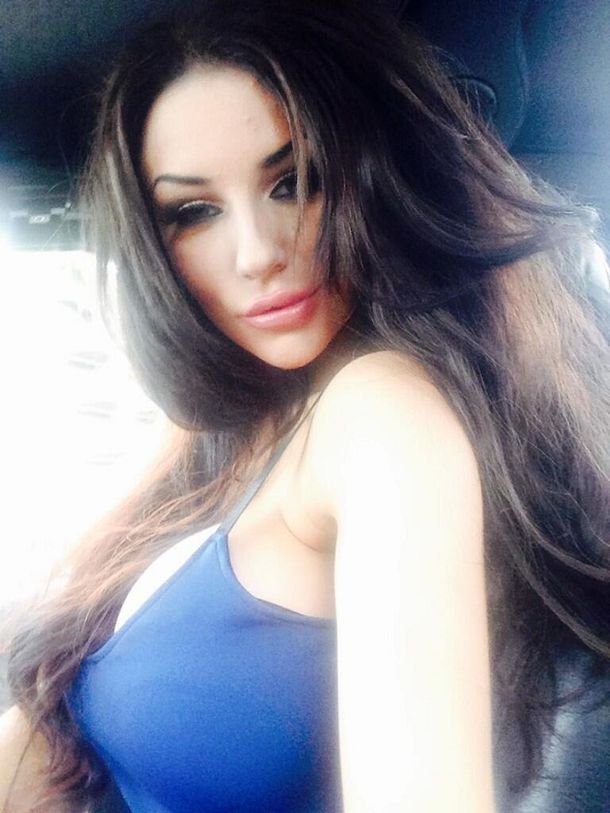 Courtney Stodden sorprendió con sus atributos y su belleza natural